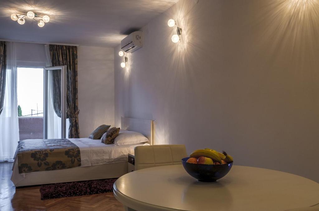 Apartments Zuvela Сплит Номер фото