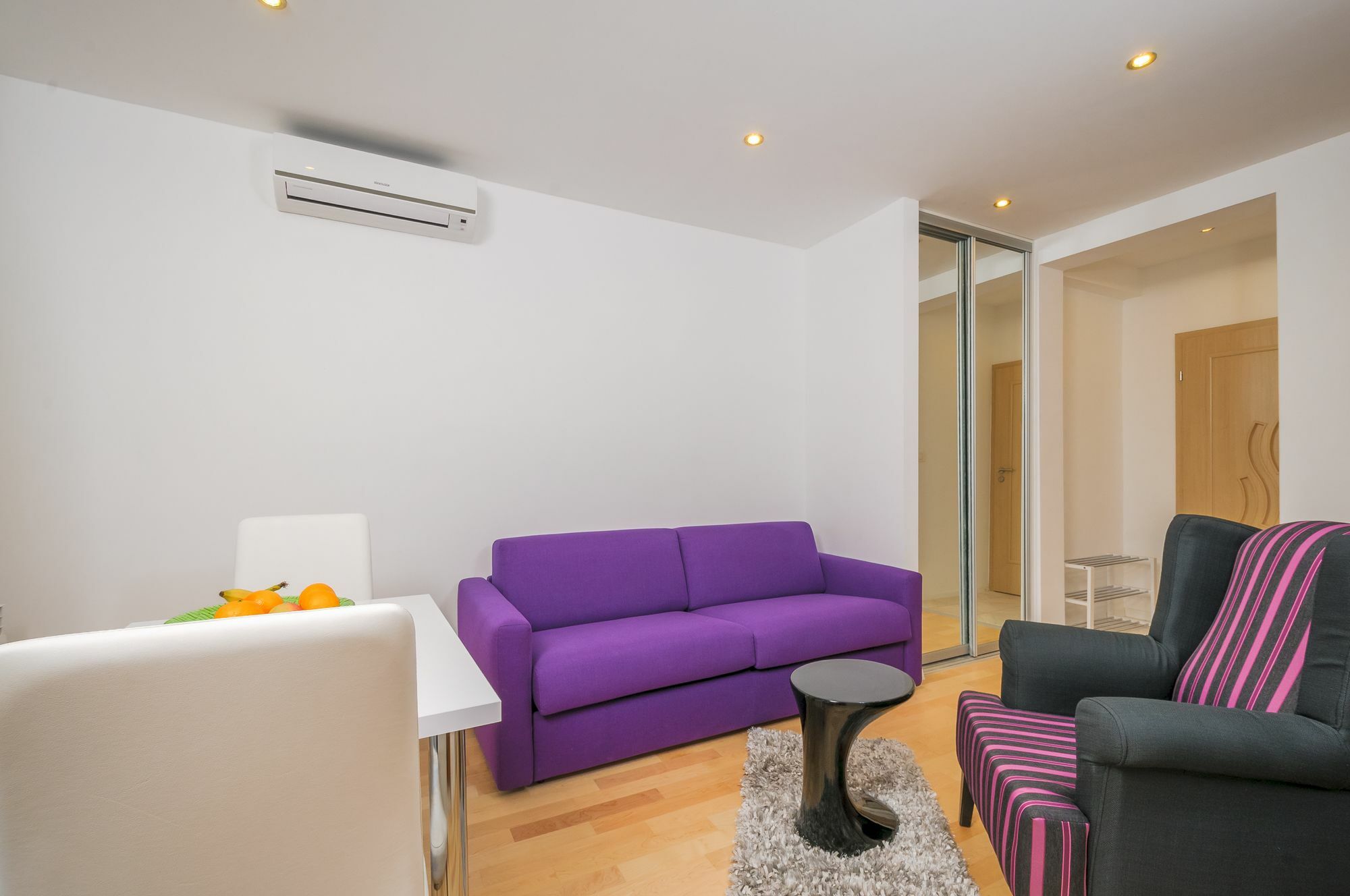 Apartments Zuvela Сплит Экстерьер фото