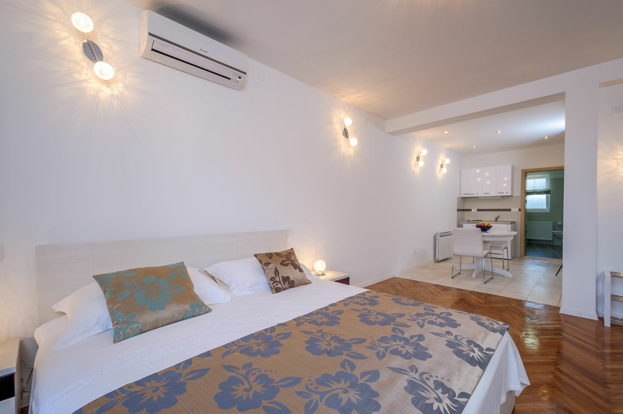 Apartments Zuvela Сплит Экстерьер фото